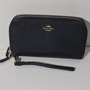 COACH Large Double Zip Wallet Wristlet Black Pebbled Leather F53891